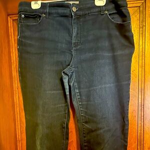 Chico’s So Slimming Jeans Average length straight leg (size 12/chico’s size 2)